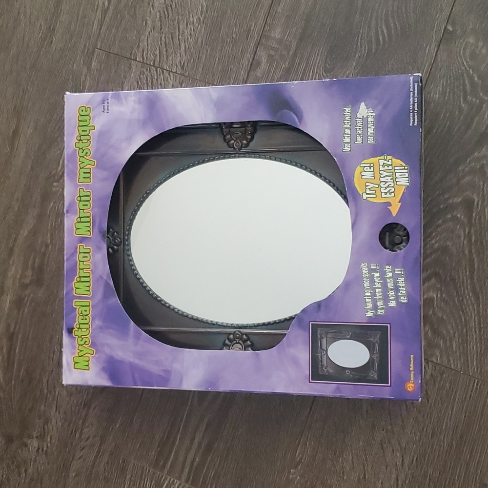 Gemmy Mystical Mirror w/Talking 3D Skull & Scary Sounds Halloween Prop Vintage